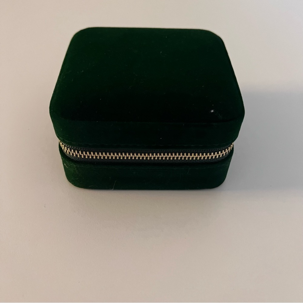 Benevolence LA emerald jewelry case